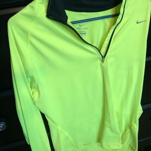 Nike dryfit pullover